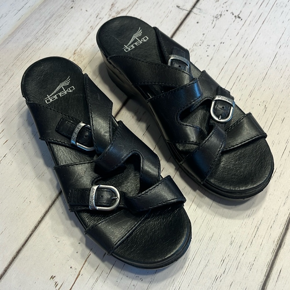 Dansko Sandals Black Leather Size 37